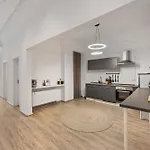 Lejlighed Blassdoerfer - Traumhafte Altbauwohnung Mit Self-checkin Und 93 Qm2 *