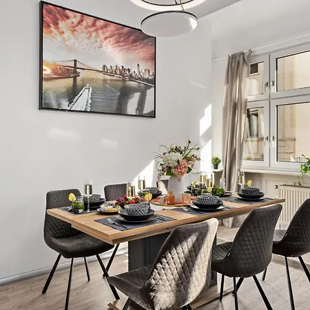 Blassdoerfer - Traumhafte Altbauwohnung Mit Self-checkin Und 93 Qm2 Daire